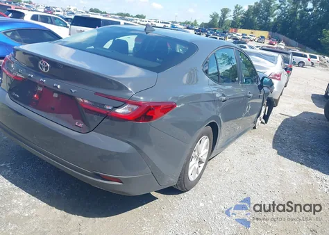 2025 Toyota Camry Le z USA, uszkodzony, nr VIN 4T1DAACK5SU593878